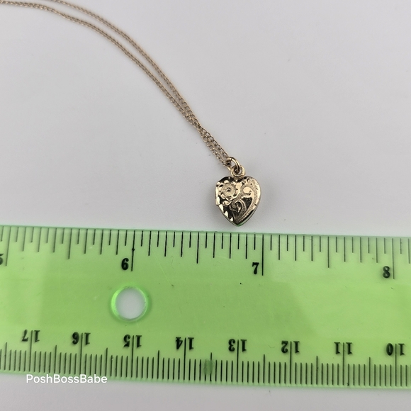 Vintage WHFB 12K GF Etched Heart Locket Necklace – 18” Chain - Picture 9 of 10